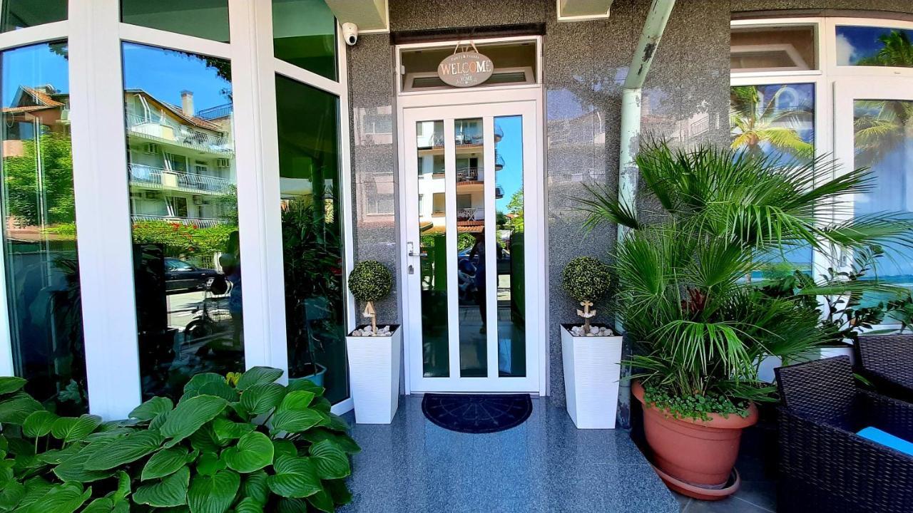 Laguna Guest house