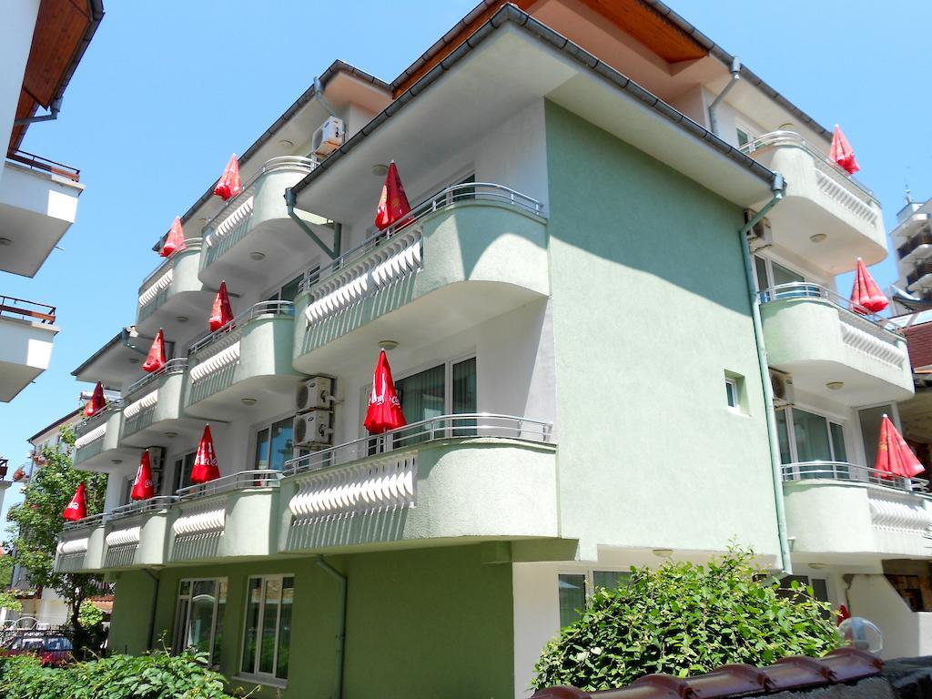 Laguna Guest house 2*